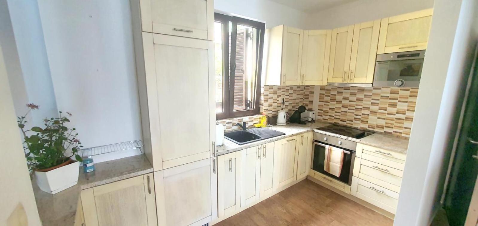 Keystone Apartments Donji Morinj Oda fotoğraf