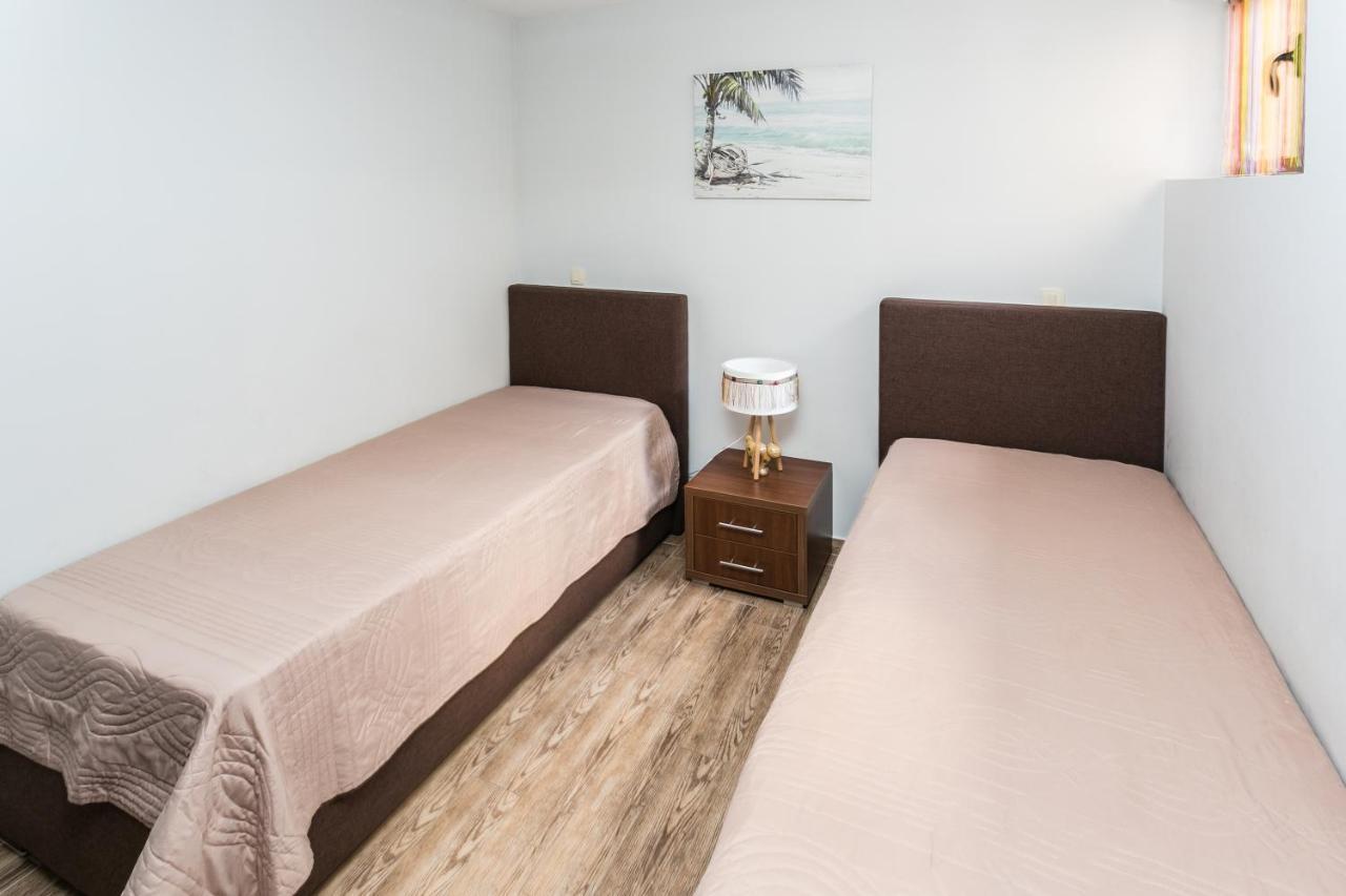 Keystone Apartments Donji Morinj Dış mekan fotoğraf